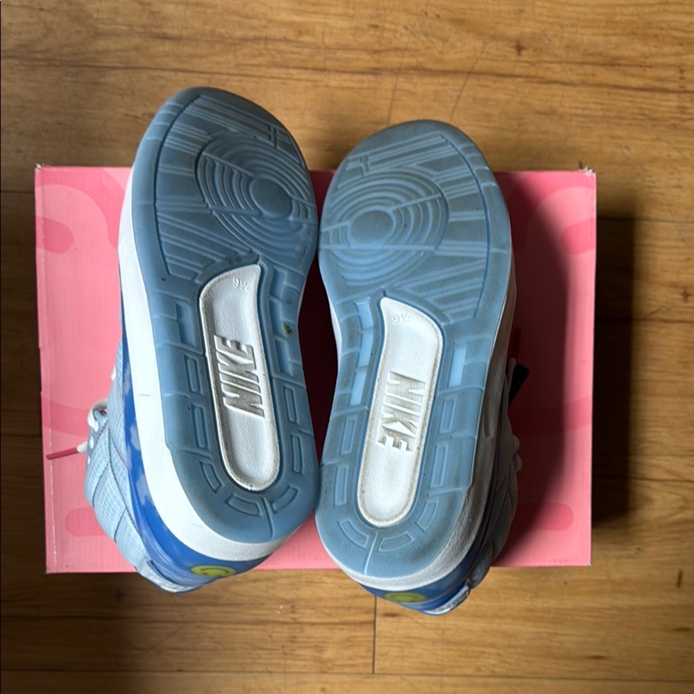 Jordan 2 Retro J. Balvin - Picture 9 of 10